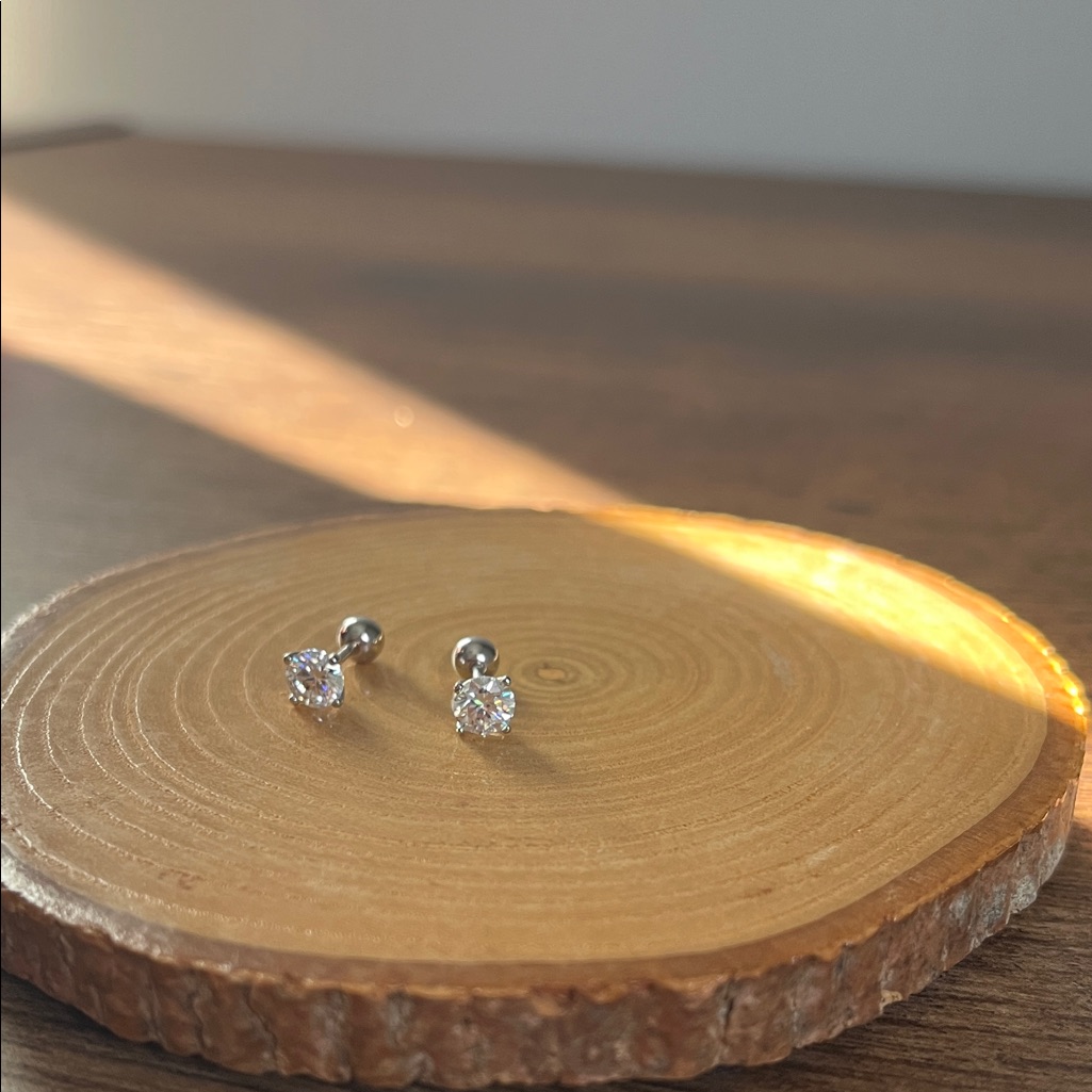Silver 925 Moissanite 1ct Stud Screwback Earrings